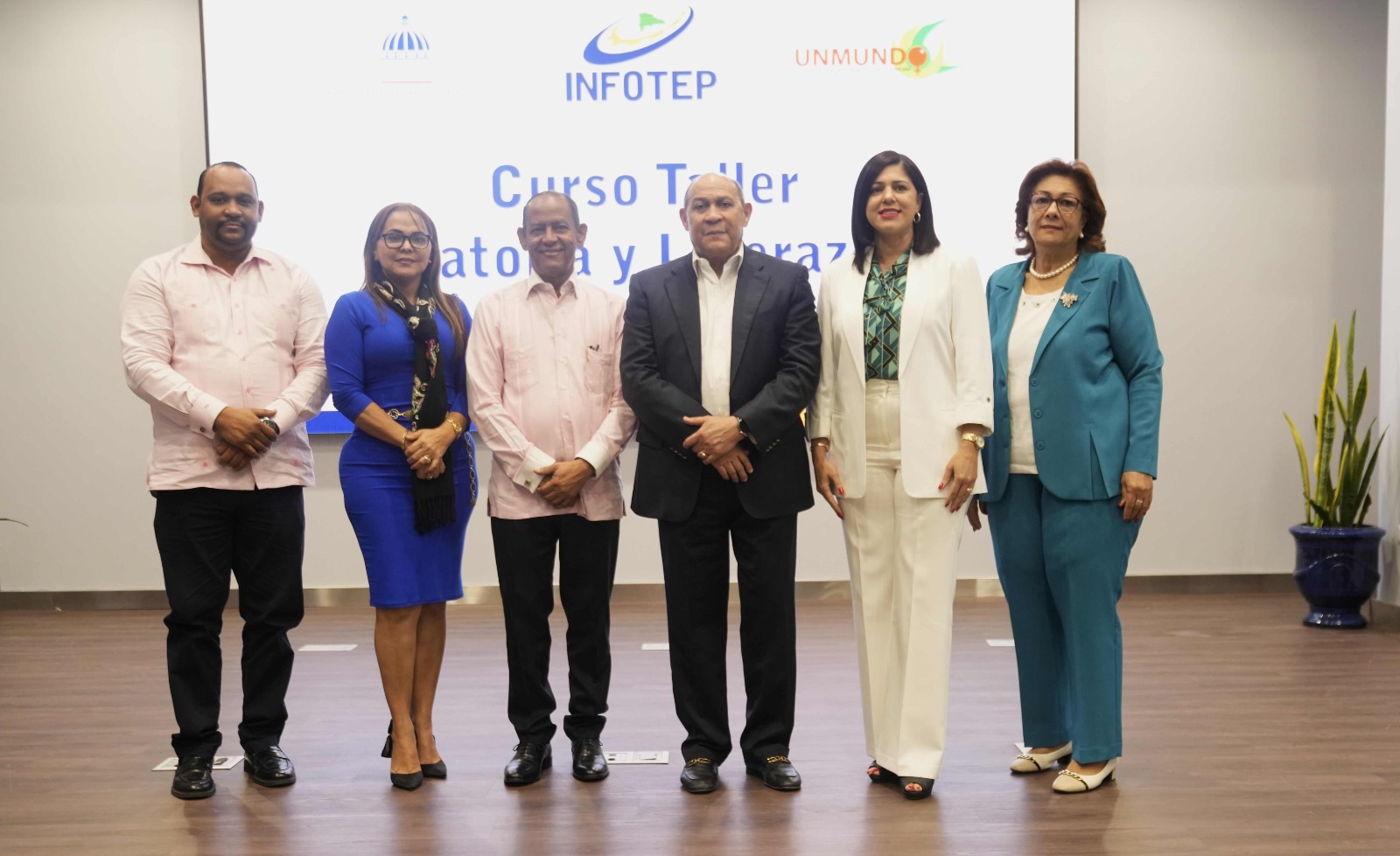 INFOTEP inicia taller de oratoria y liderazgo a más de 100 mujeres municipalistas
