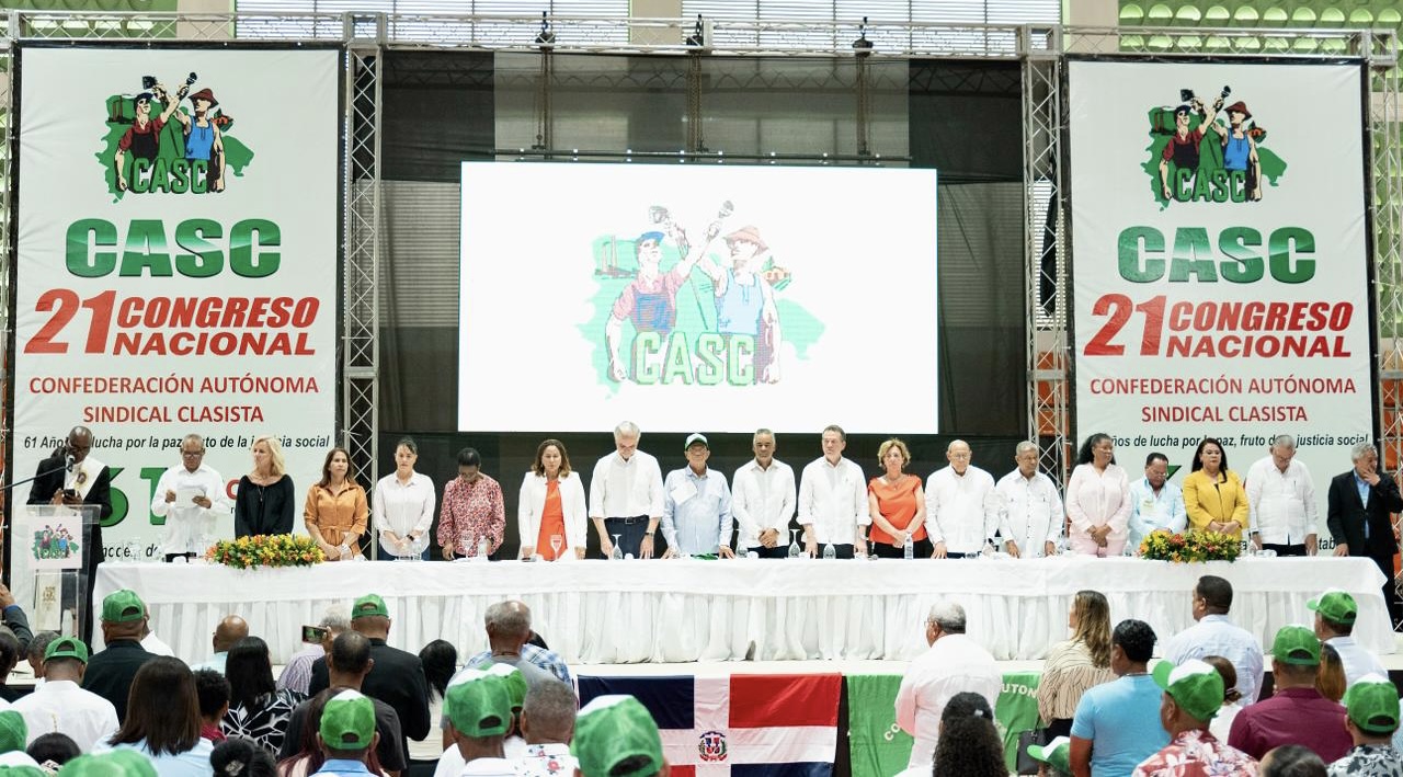 Ministro Joel Santos encabeza 21 Congreso Nacional de la Confederación Autónoma Sindical Clasista