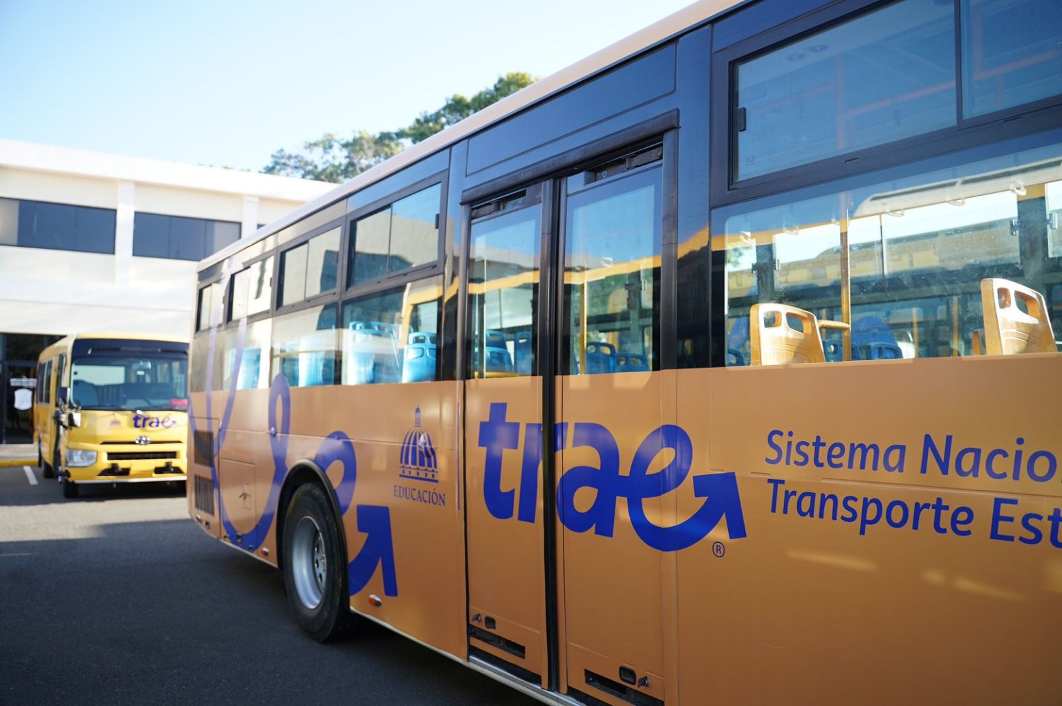 TRAE alcanza el millón de estudiantes transportados gratis