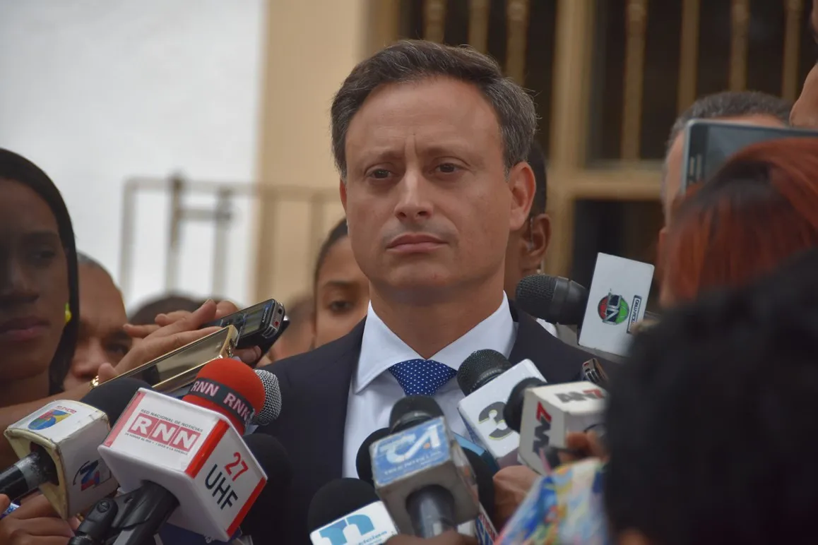 Jean Alain dice EE.UU le retiró la visa tomando en cuenta datos que ofreció la PGR