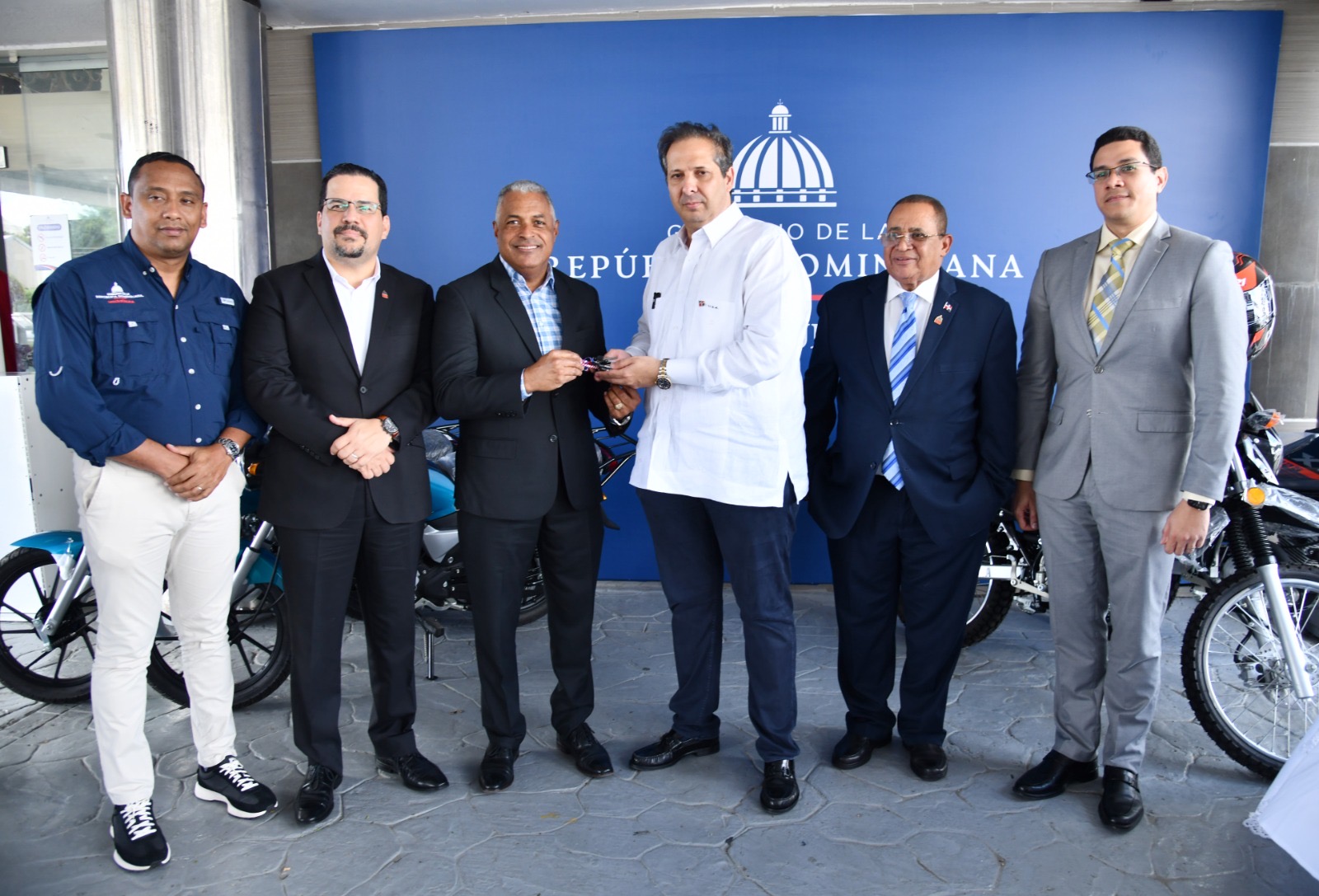 MSP entrega 17 motocicletas que contribuirán a fortalecer capacidad de respuesta DPS/DAS y DIV