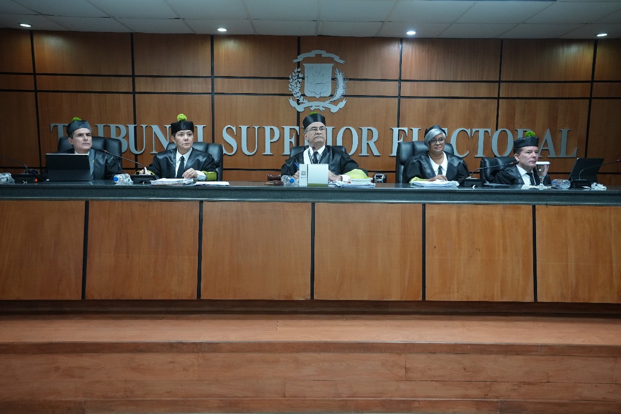 TSE aclara se trata de noticia falsa información publicada este lunes por supuesta acogida acción de amparo contra ANJE