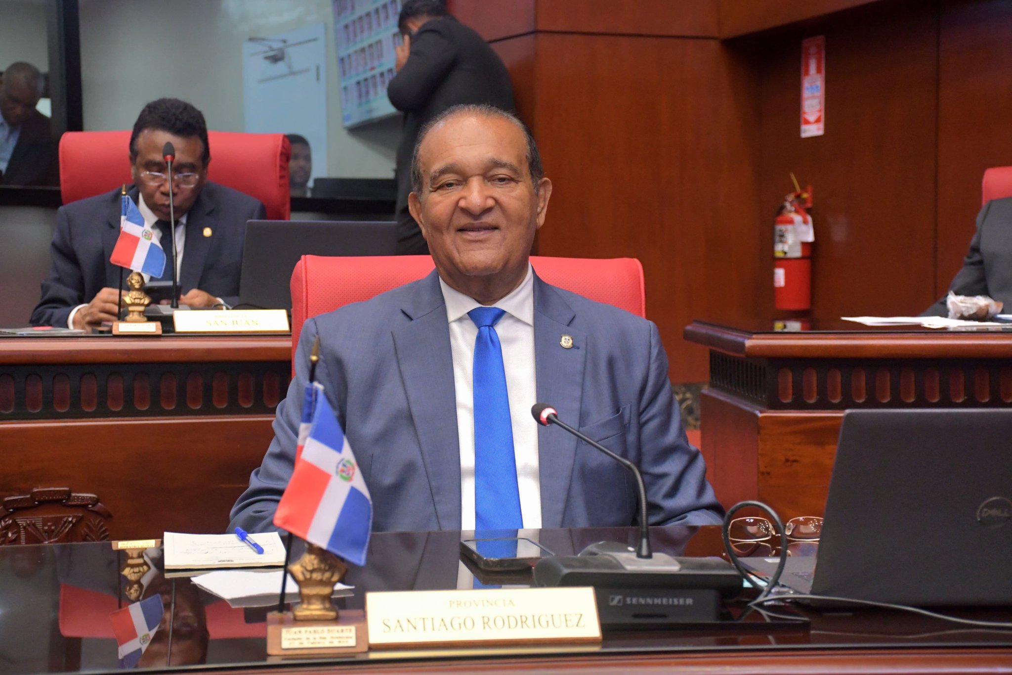 Senador Antonio Marte, denuncia que una mafia pretende robarle una propiedad con títulos fraudulentos