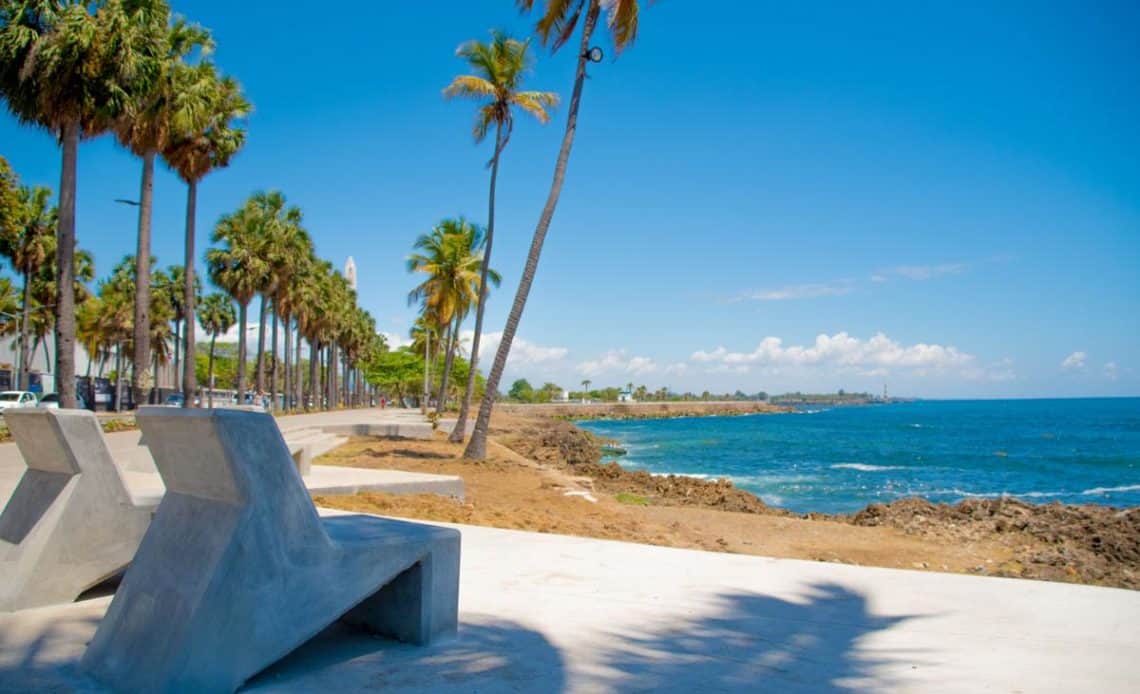 Buen tiempo en gran parte del país; chubascos aislados por el viento y temperaturas calurosas