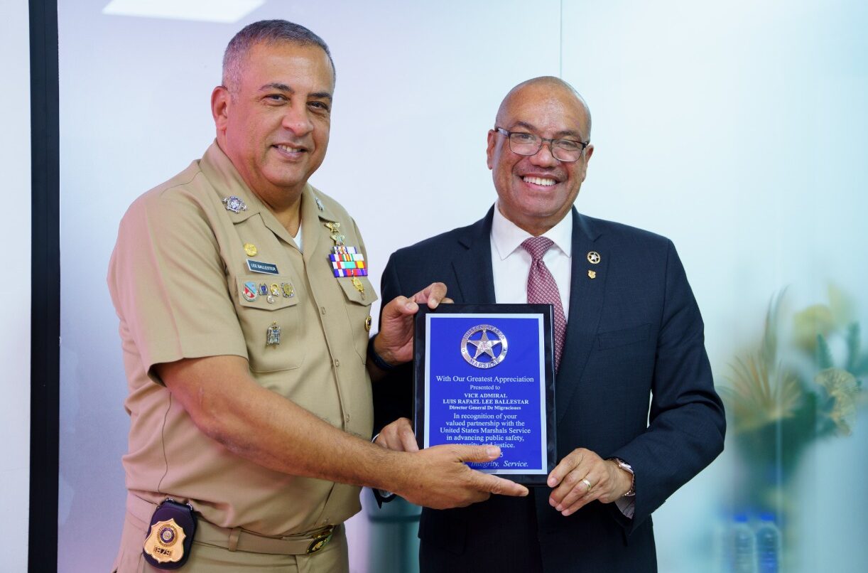 Agencia federal de EEUU otorga reconocimiento a director de DGM