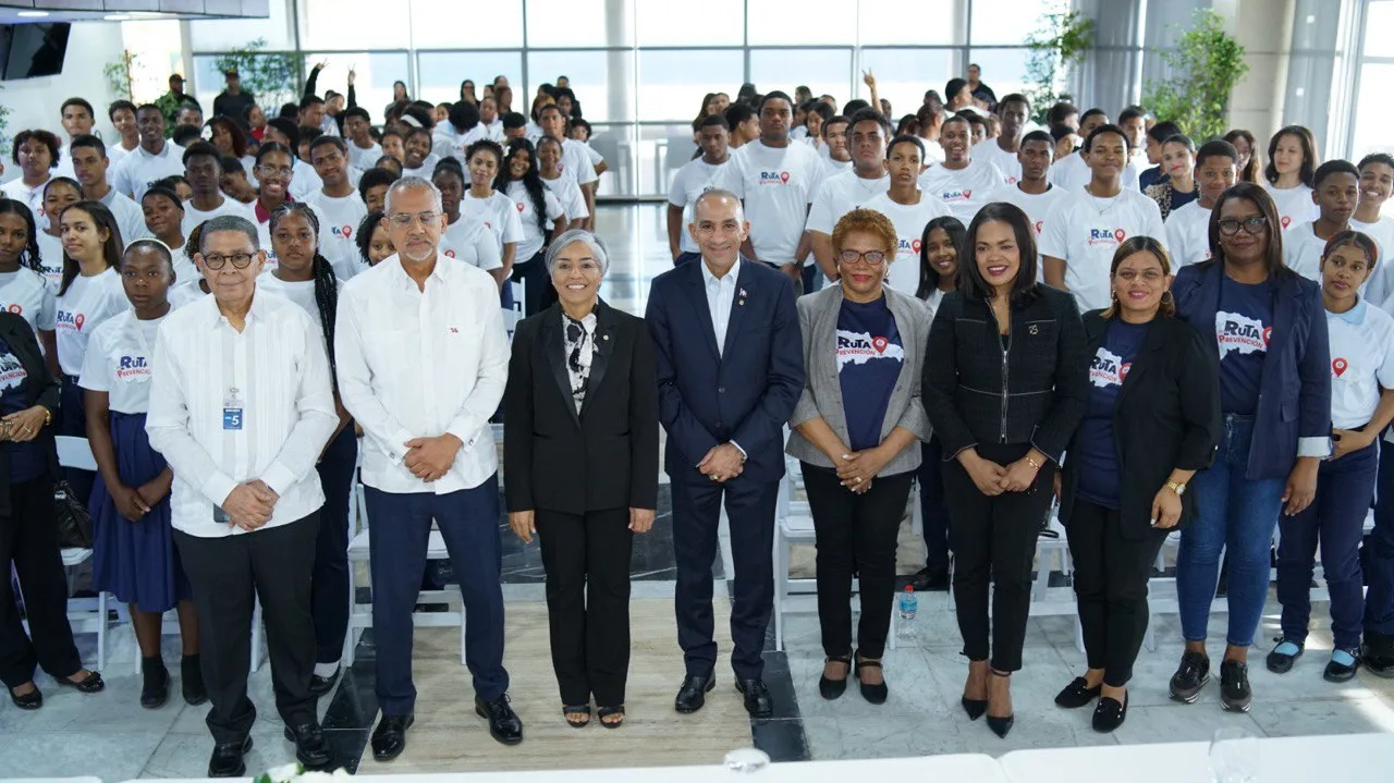 DNCD impacta a más de 100 estudiantes de escuelas de Pedro Brand con su programa “La Ruta de la Prevención”
