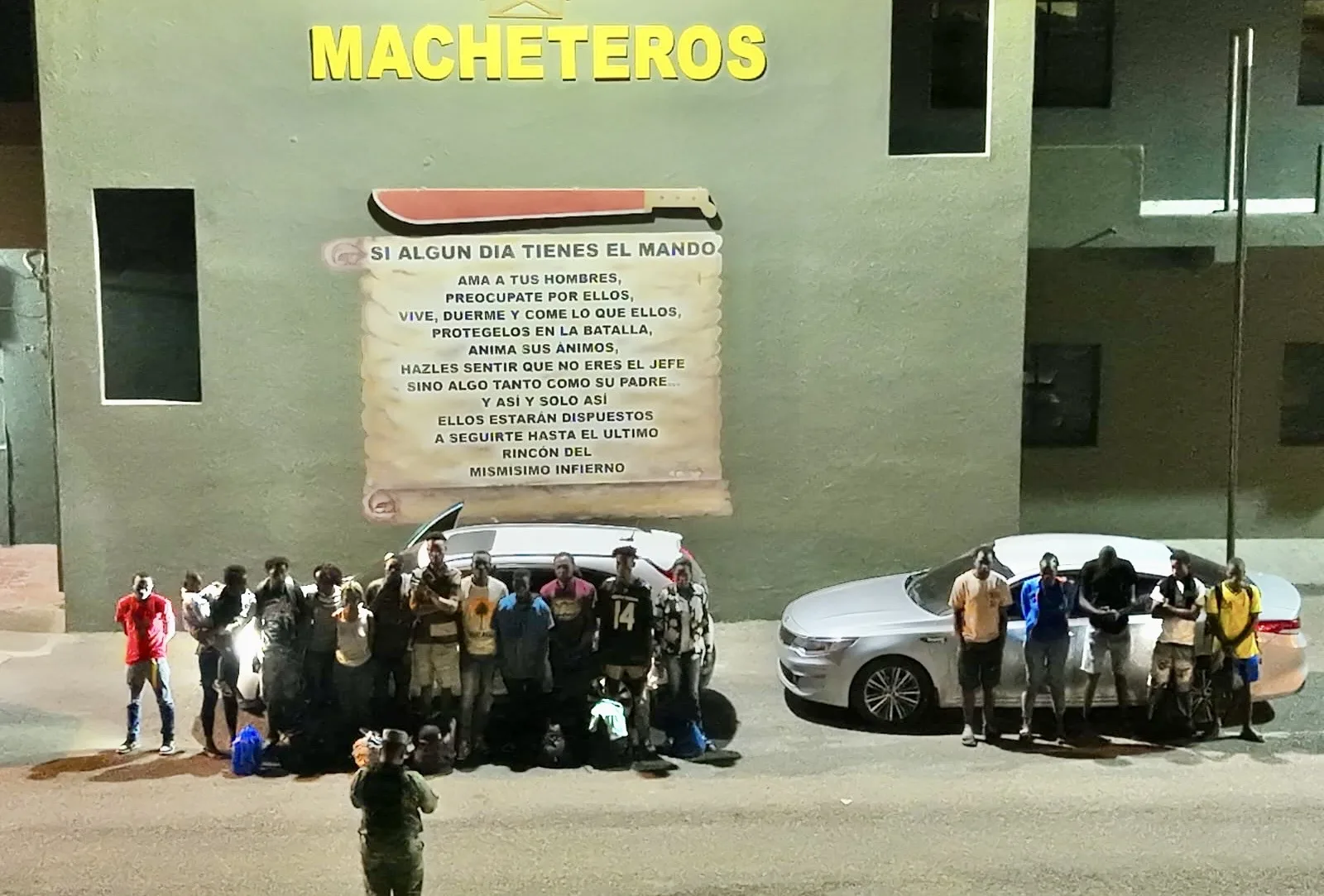 Ejército intercepta tres vehículos y detiene 28 haitianos indocumentados en Santiago Rodríguez y Valverde
