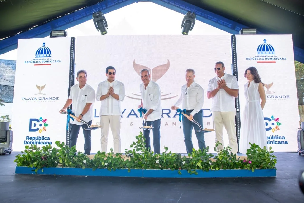 Presidente Abinader y Playa Grande anuncian inversión por mil millones de dólares y el desarrollo de nuevo aeropuerto internacional privado
