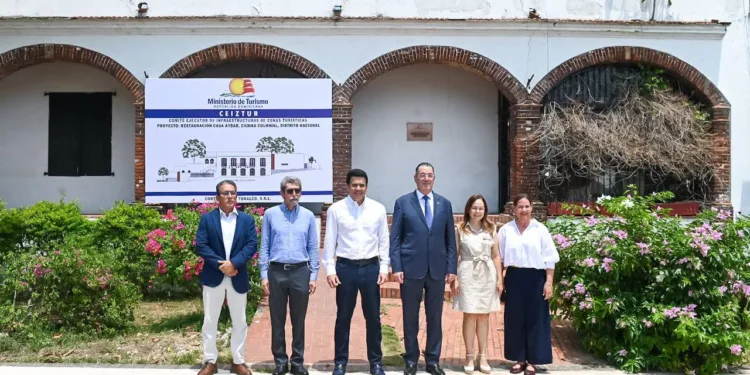 David Collado deja iniciada restauración de Casa Aybar, en Ciudad Colonial