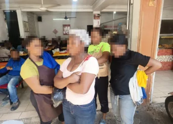 Migración interviene 12 «pica pollos» y comedores chinos en el Gran Santo Domingo