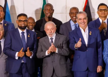 Luis Abinader se consolida entre los cinco presidentes mejor valorados de Latinoamérica