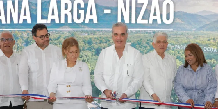 Presidente Luis Abinader inaugura carretera Nizao-Sabana Larga-Ocoa y fortalece conexión entre Cibao y Sur