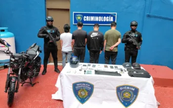 Policía Nacional arresta a cuatro colombianos por robos a mano armada en sectores exclusivos del Distrito Nacional