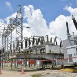 Edeeste restablece servicio en Boca Chica mediante subestación móvil que brinda energía estable a los clientes