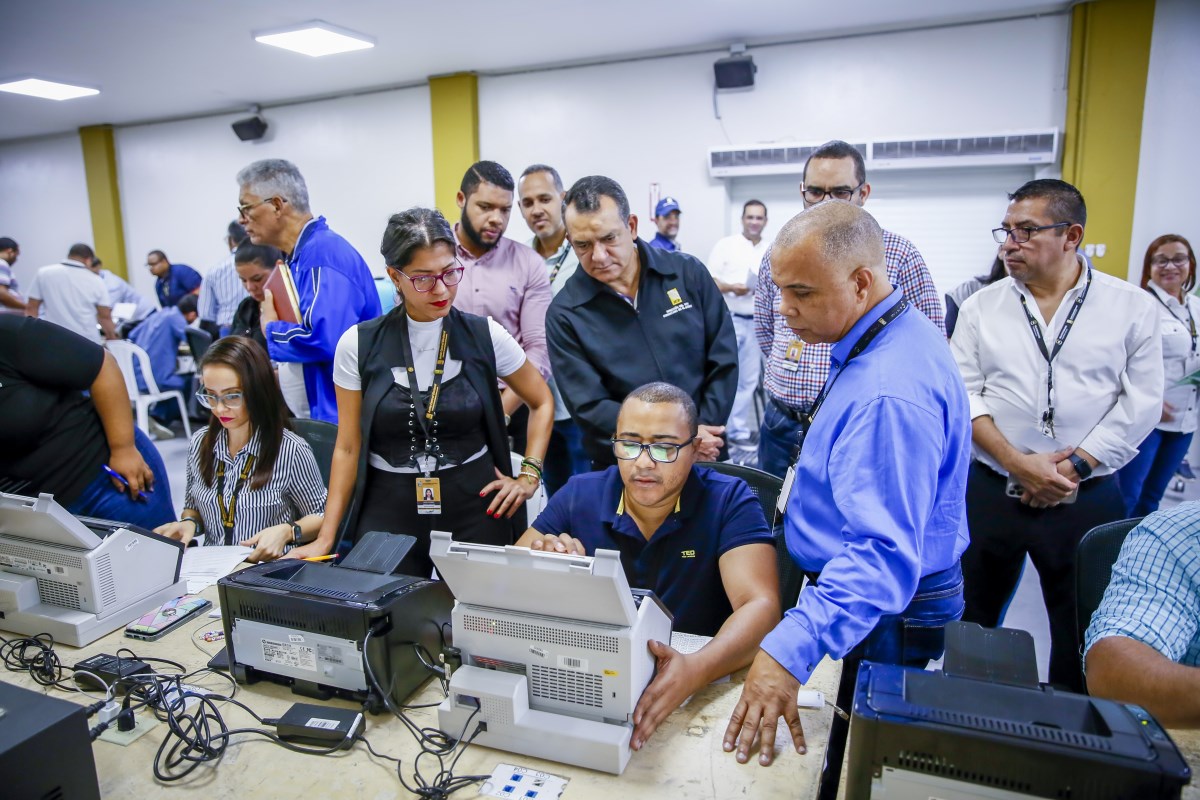 JCE realizó la primera prueba local del cómputo electoral