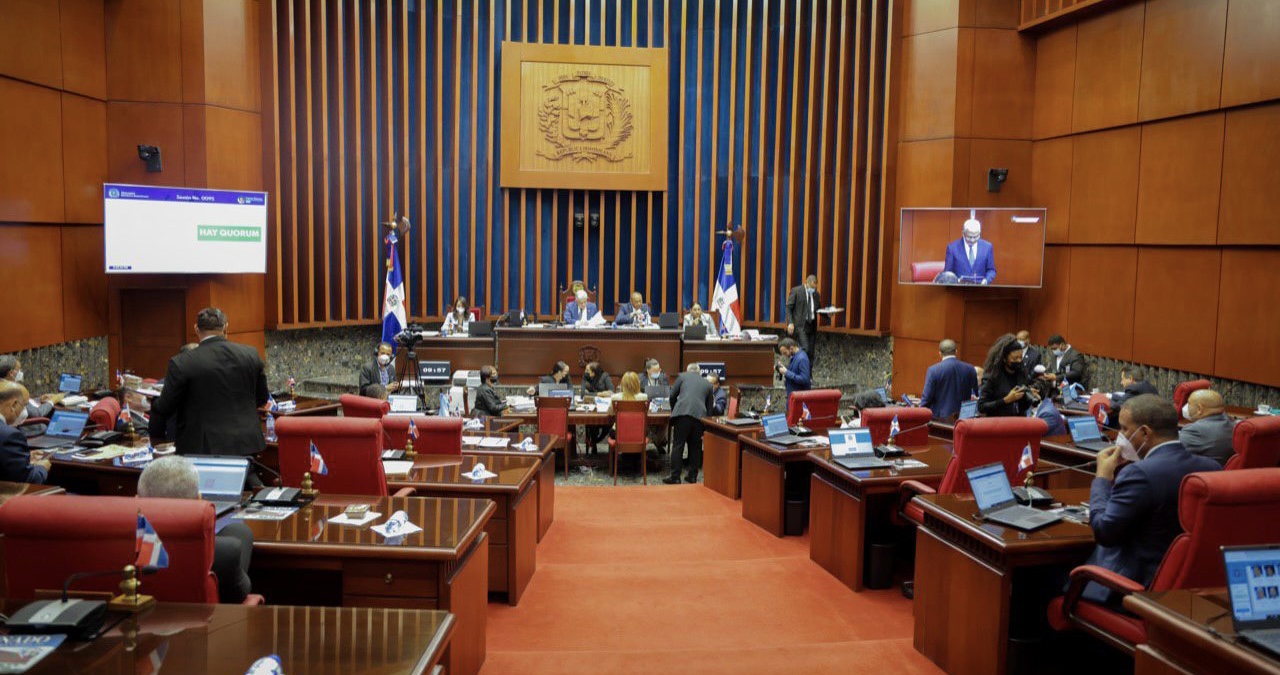 Senado aprueba acuerdo de servicios aéreos entre República Dominicana y Ecuador