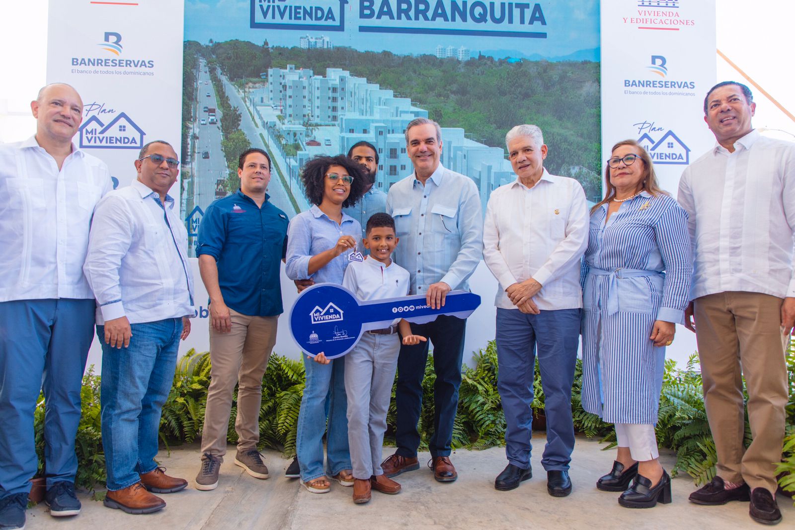 Presidente Abinader Entrega más 150 Viviendas en Santiago e inaugura moderna planta de tratamiento de agua potable