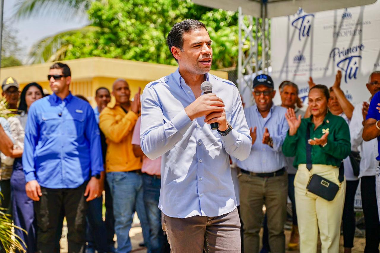 Roberto Ángel ratifica el compromiso del presidente Abinader de que inclusión llegue a cada rincón del pais