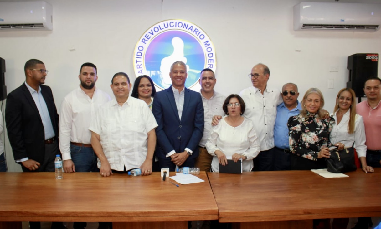 Miles aprueban gestión de Abinader durante jornada “Casa a Casa”