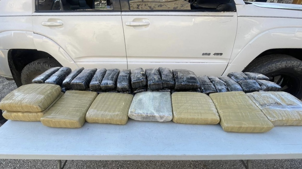 ERD, CESFRONT Y DNCD INCAUTAN MÁS DE 500 LIBRAS PRESUMIBLEMENTE MARIHUANA EN ELIAS PIÑA