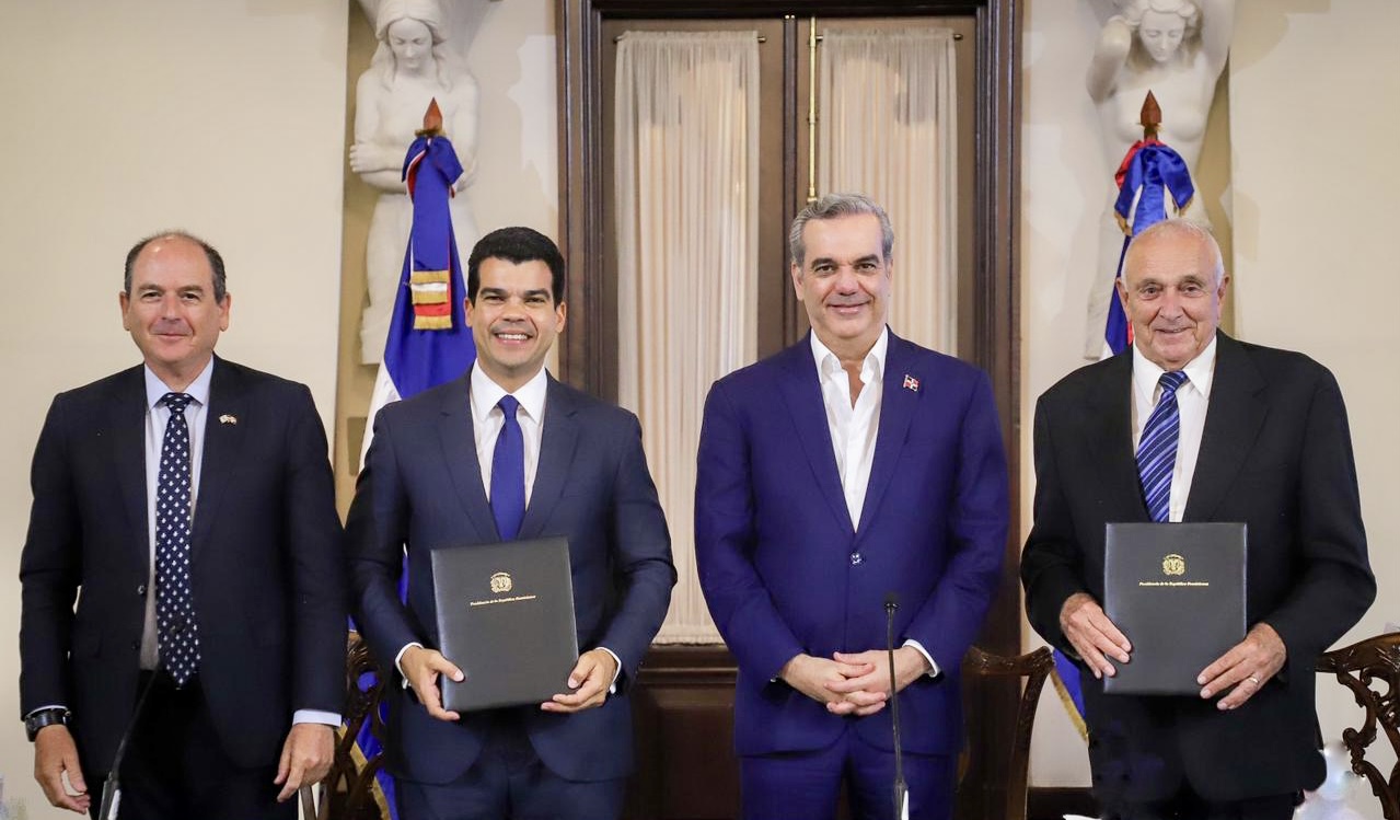 Gobierno dominicano firma acuerdo con Israel para Plan Maestro de Gestión del Agua
