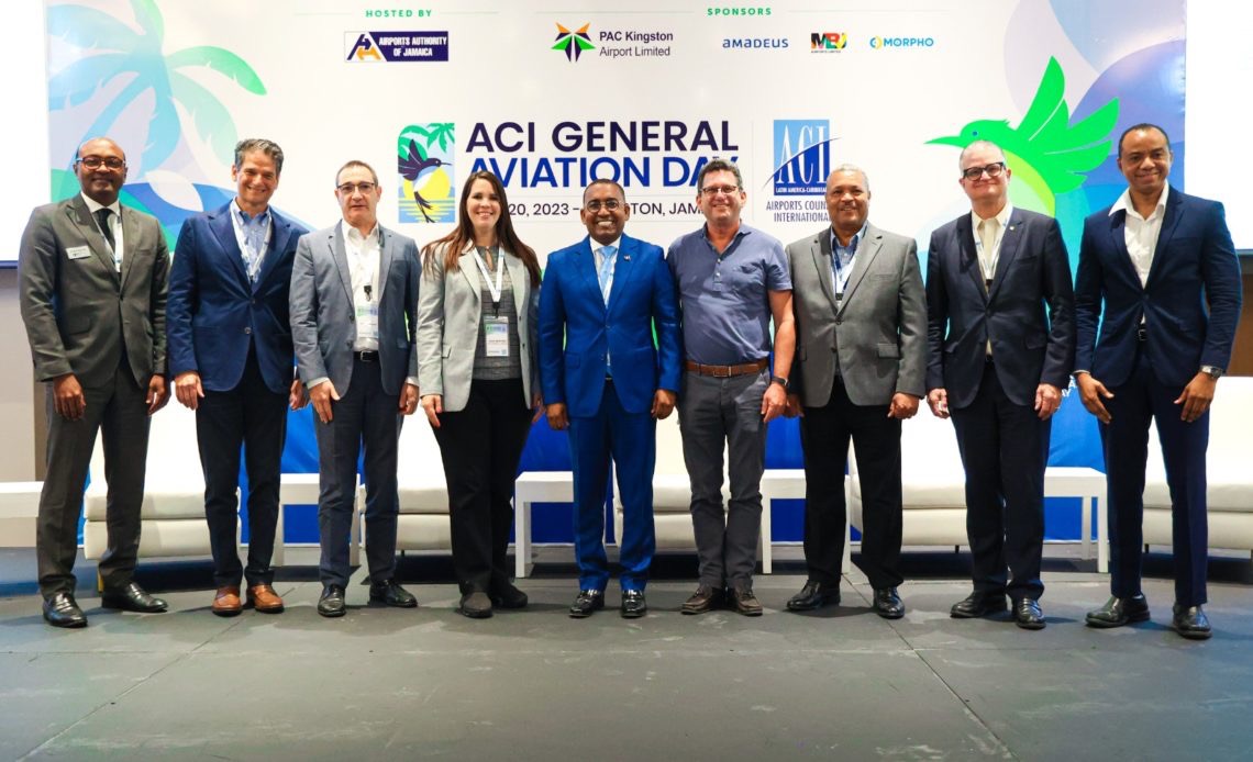 Departamento Aeroportuario presenta en Jamaica fortalezas de RD como principal destino del Caribe en aviación general