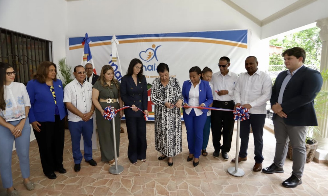 El gobierno inaugura un CAIPI Comunitario en Monte Adentro, Santiago