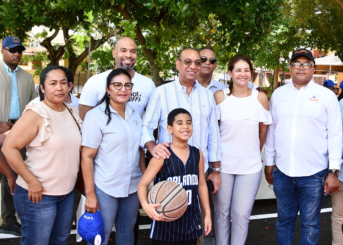 Obras Públicas inaugura parque Pradera Hermosa en el Distrito Nacional