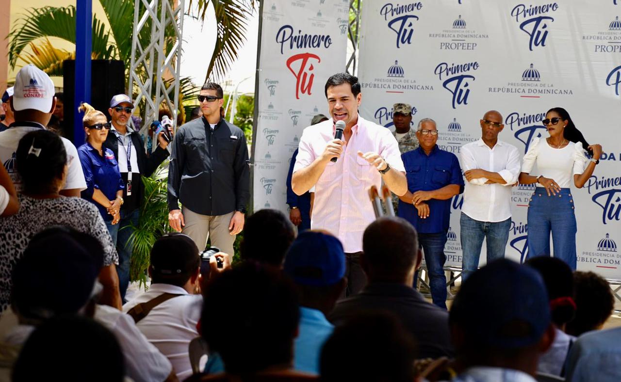 Roberto Ángel afirma acciones sociales de Abinader impactan la vida de miles de personas región Este
