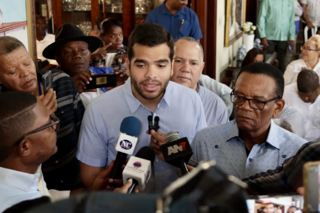 Precandidato a diputado PRM Vicente Sánchez asegura está listo para asumir reto de legislar por «El cambio y progreso» del país