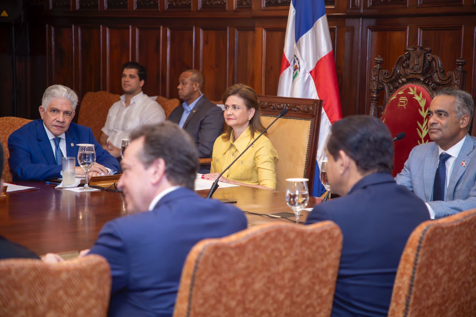 Consejo de Ministros aprueba política presupuestaria del año 2024 cumpliendo el mandato de ley
