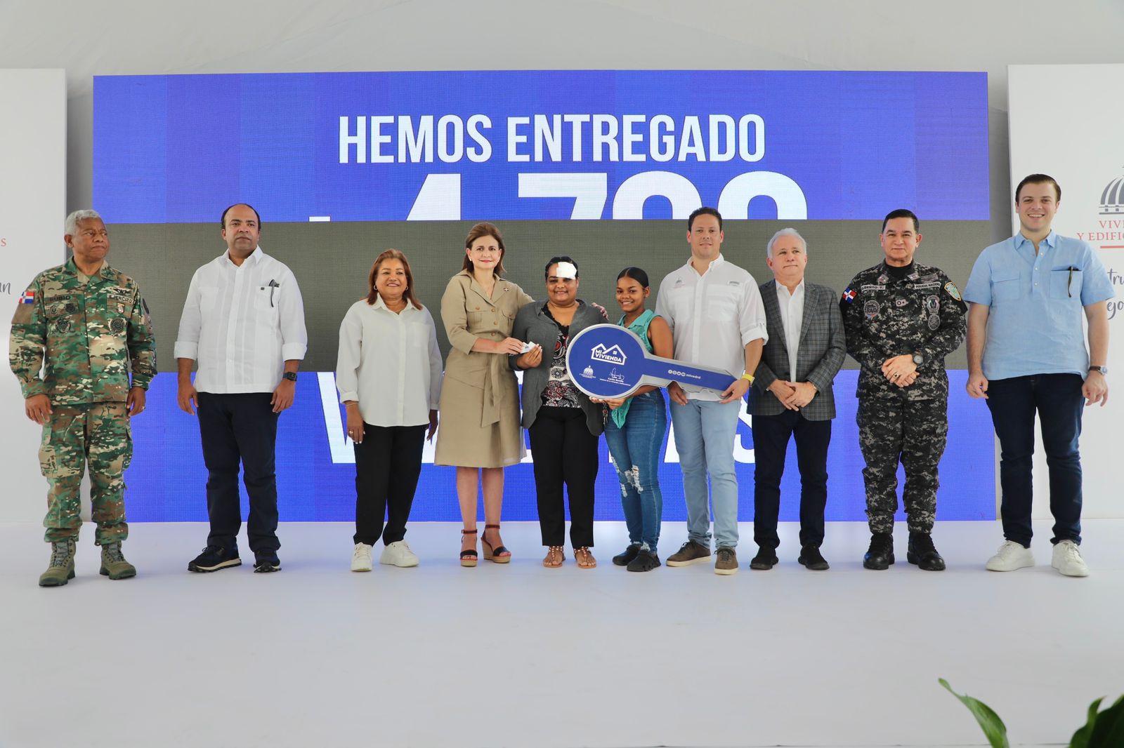Gobierno de Luis Abinader ha entregado 1,100 apartamentos a residentes comunidad de San Luis, en Santo Domingo