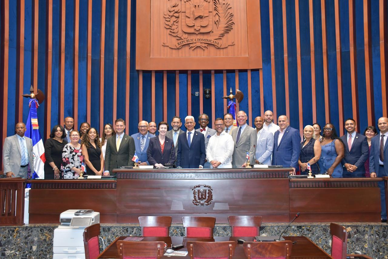Delegación del Senado de NY en su segunda visita oficial en RD