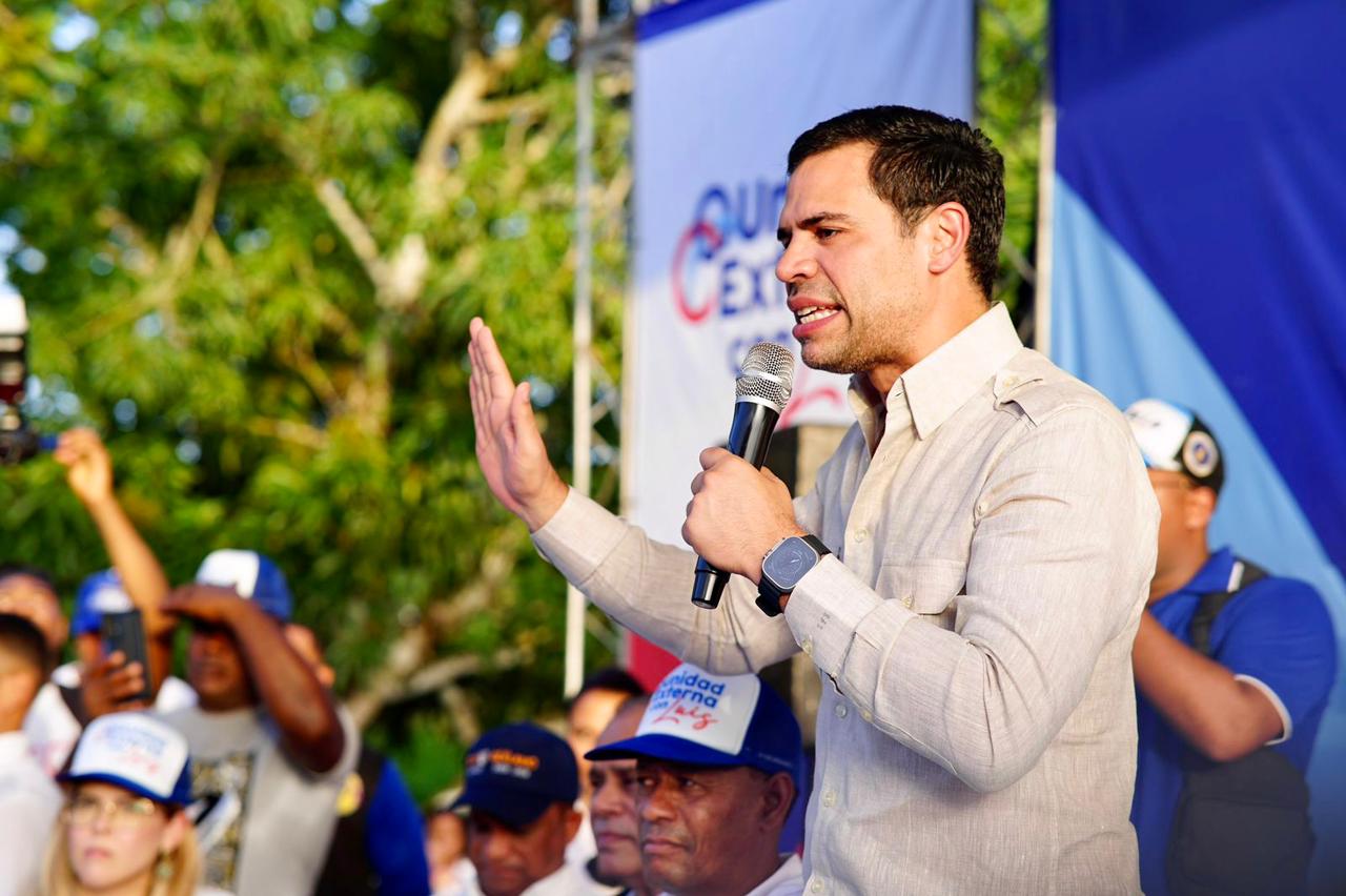 Ex dirigentes del PLD se integran a la Unidad Externa con Luis en Mata Palacio, Hato Mayor