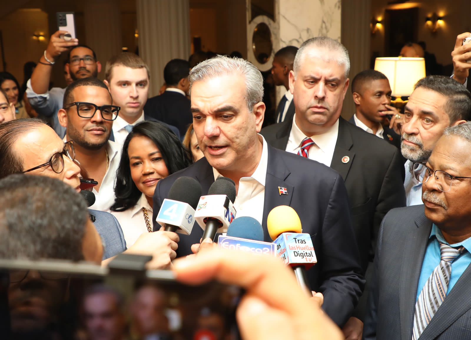 Presidente Abinader agradece a la comunidad dominicana por su apoyo al país