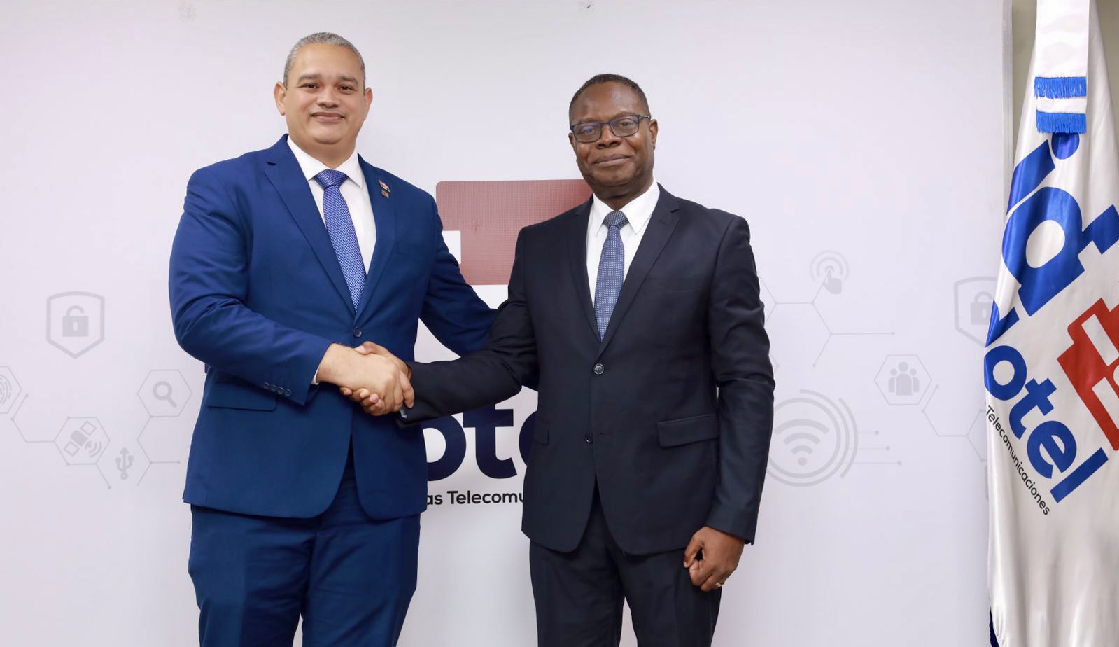 Indotel y Conatel reanudan conversaciones para buscar solución a interferencias radiofónicas y telefónicas en la zona fronteriza