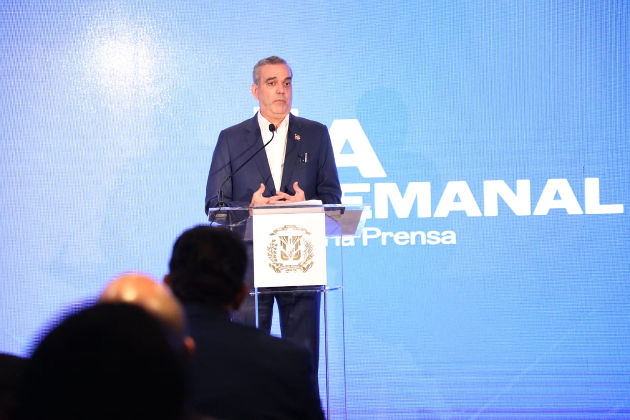 Presidente Abinader continúa quinta versión del espacio de diálogo directo en La Semanal con la prensa