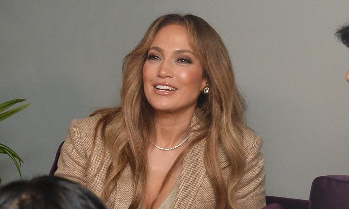 “Es una inspiración”: Jennifer López apoya a las mujeres del Bronx a emprender