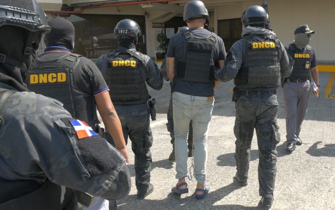 RD EXTRADITA FUGITIVO HOLANDES ACUSADO DE NARCOTRÁFICO Y LAVADO DE ACTIVOS