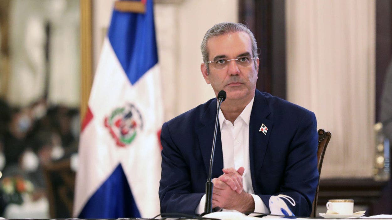 Abinader convoca reunión para intensificar los operativos contra el dengue