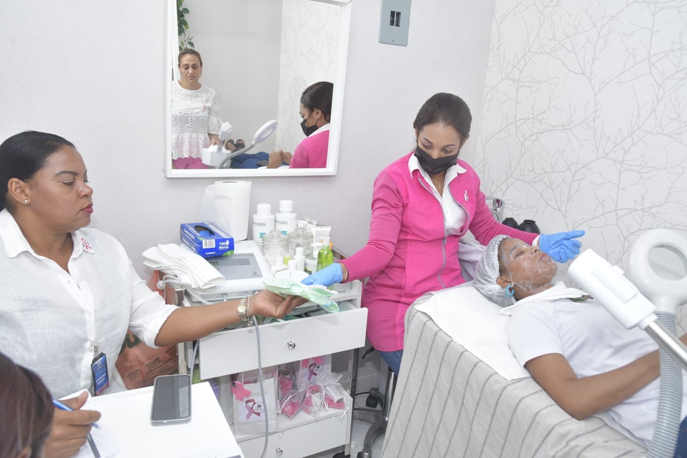 Senado beneficia más de 700 colaboradores del Congreso Nacional durante operativo médico