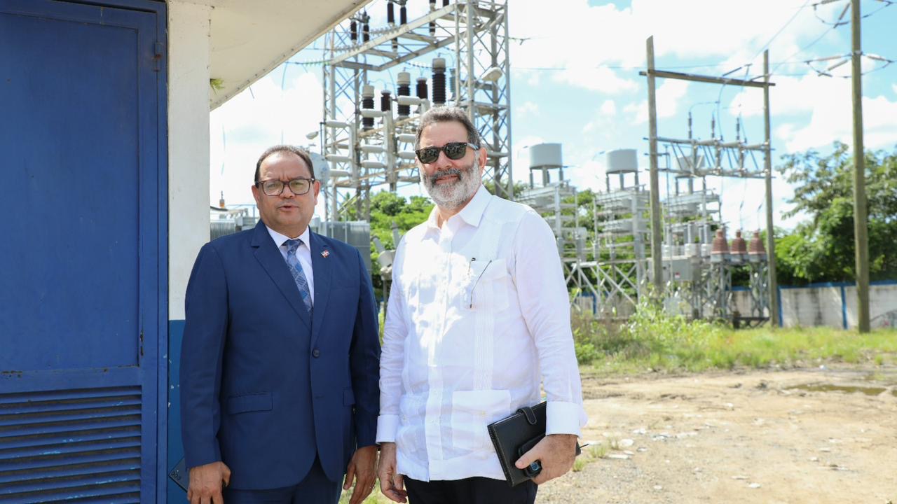 Presidente del CUED supervisa sistema eléctrico en La Altagracia donde Edeeste realiza acciones para mejorar servicio