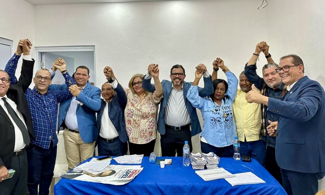 Yohan López, candidato del CARD, recibe amplio apoyo al promover su programa trabajo