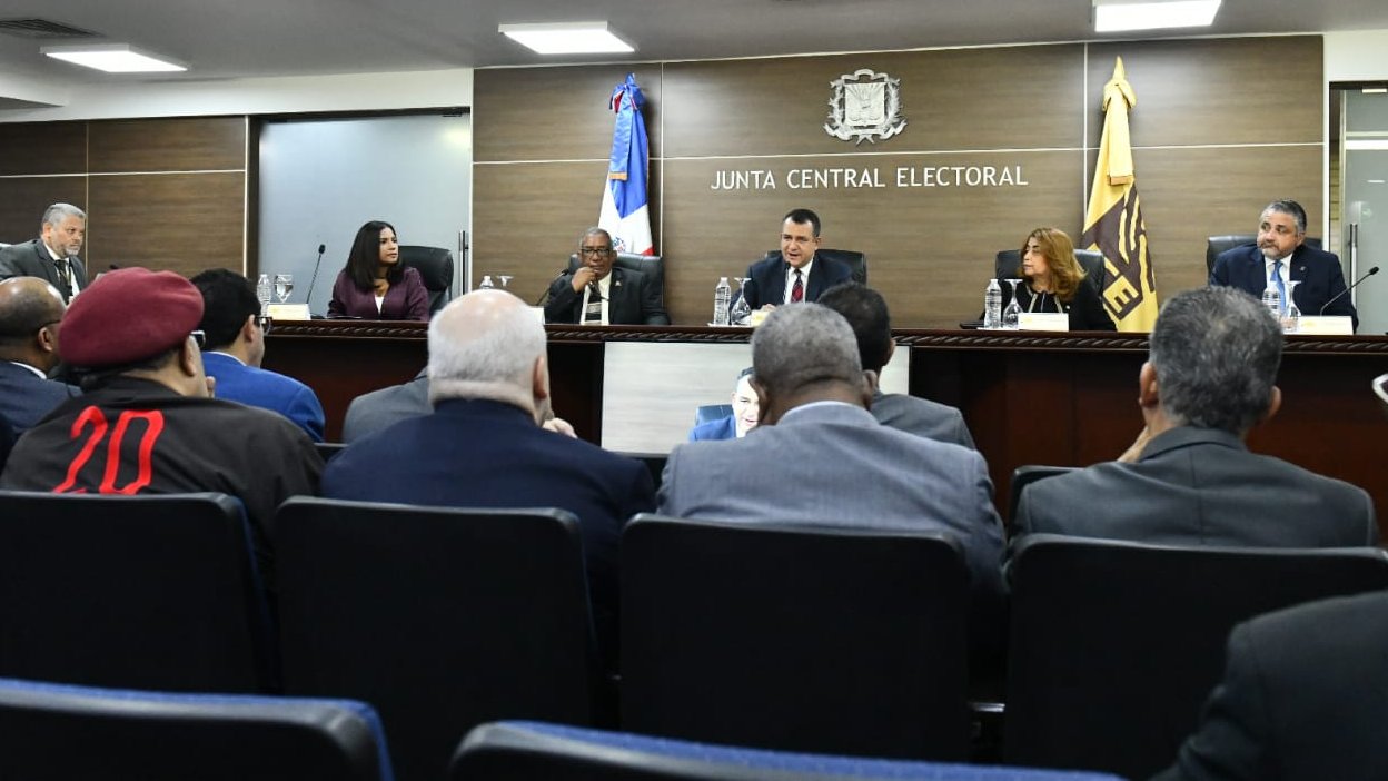 JCE otorga plazo hasta el viernes para correcciones y reparos de pactos de organizaciones políticas