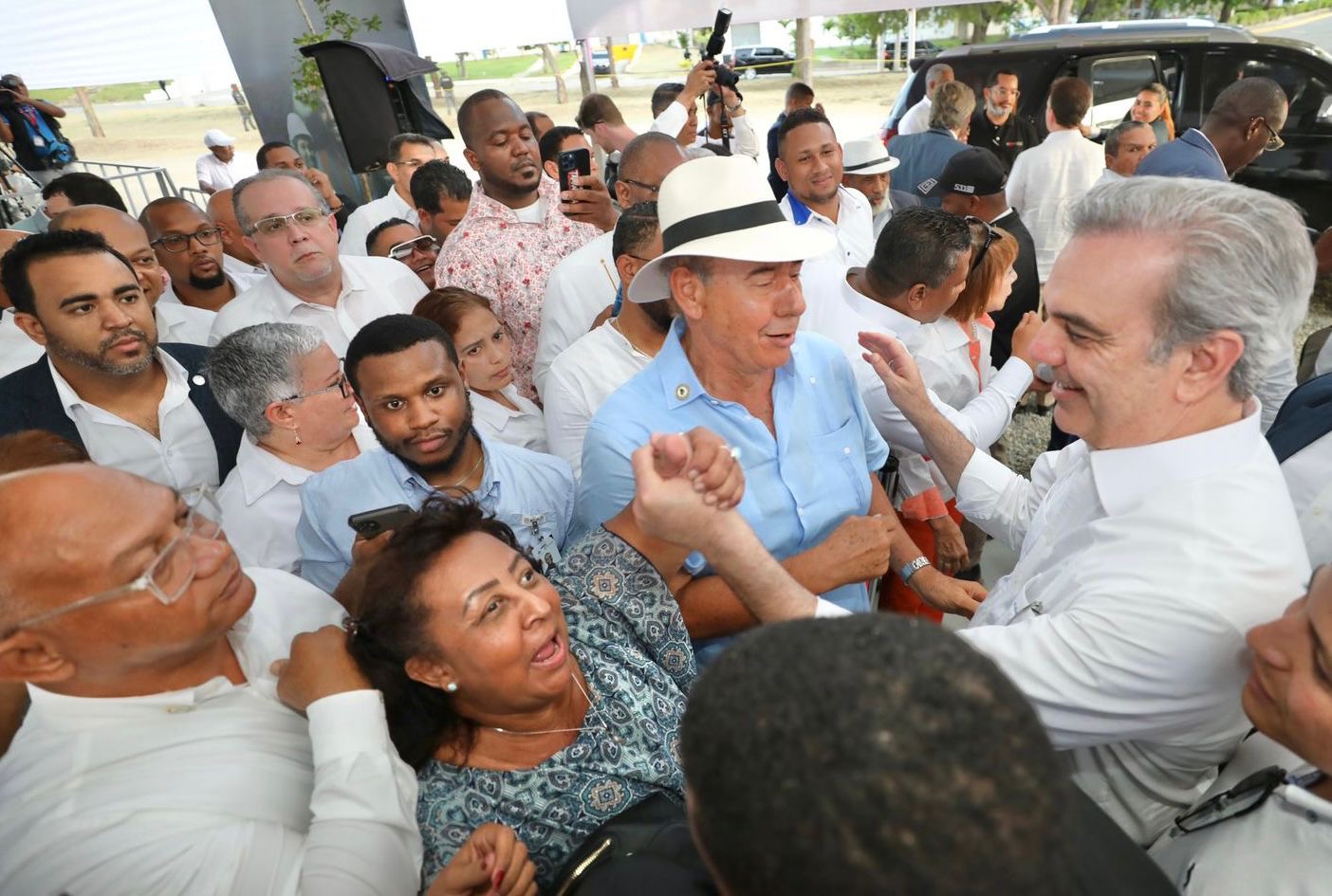 Presidente Abinader inaugurará varias obras desde este viernes al domingo en 4 provincias