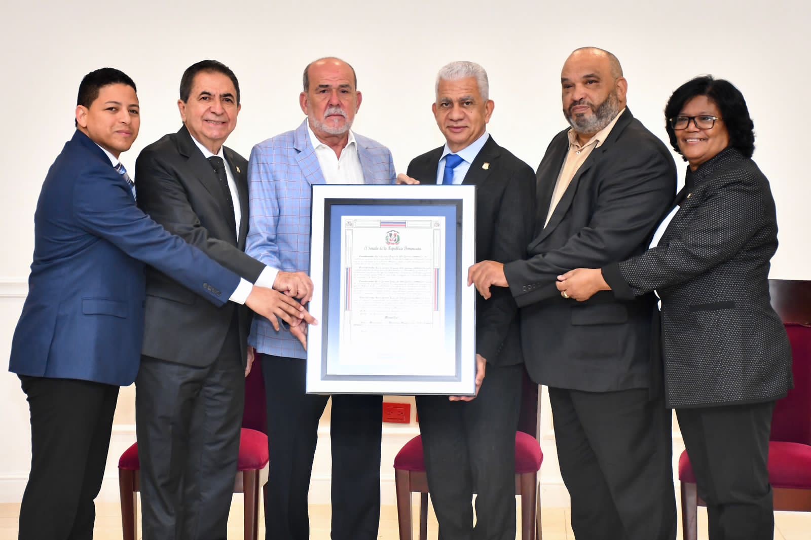 Senado reconoce la Sociedad Progresista Villa Sombrero (SOPROVIS) por 50 años de labor social