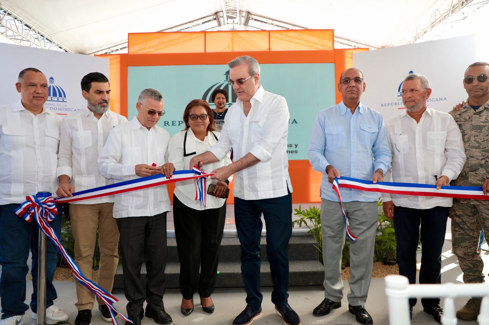 Presidente Abinader inaugura Avenida Freddy Beras Goico, antigua Hípica, que impacta a cerca de 400 mil personas