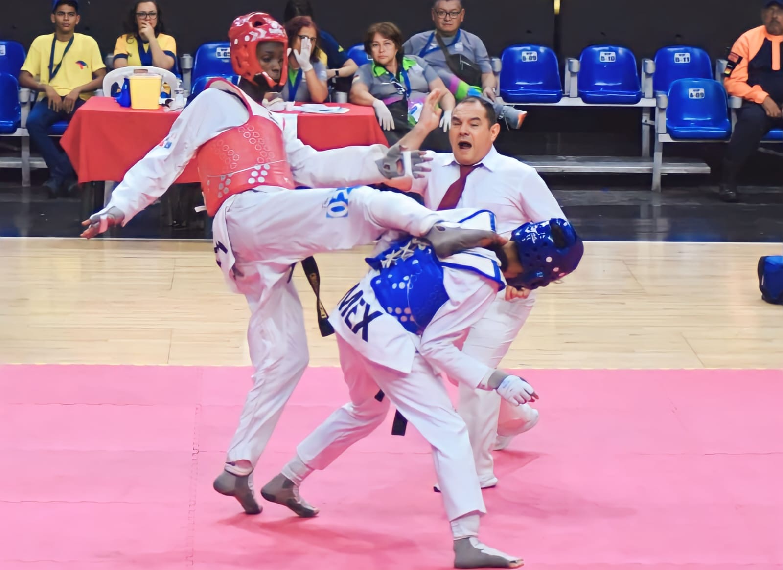 Monte Plata y SPM dominan nacional de Taekwondo en juvenil y cadetes