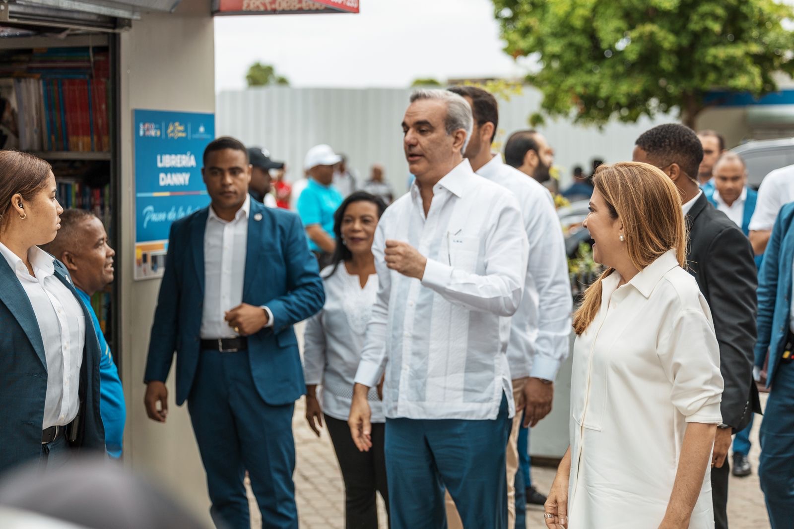 Se transforma la Duarte: presidente Abinader y Carolina Mejía entregan “La París y su entorno”