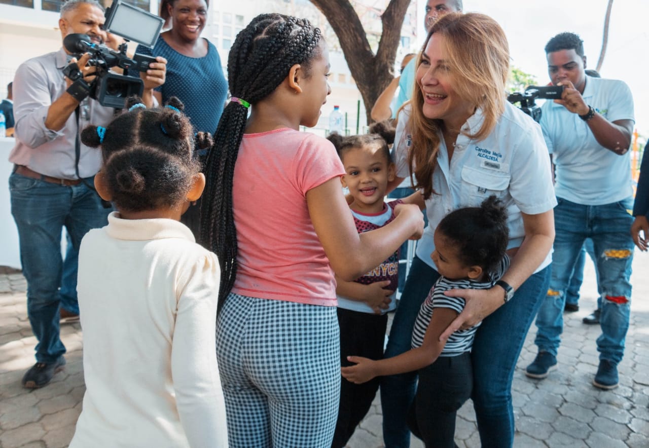 Alcaldesa Carolina Mejía es elegida vicepresidenta Regional de UCCI en Política Social y Bienestar